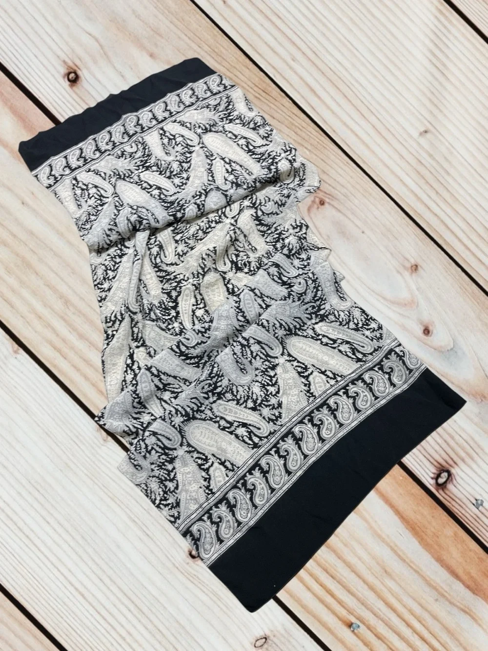 VTG Liberty London black ivory paisley scarf